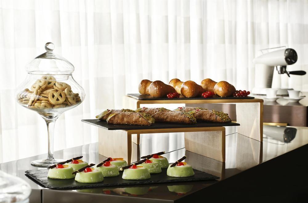 Hotel Sheraton Hotel&conference Center 4*