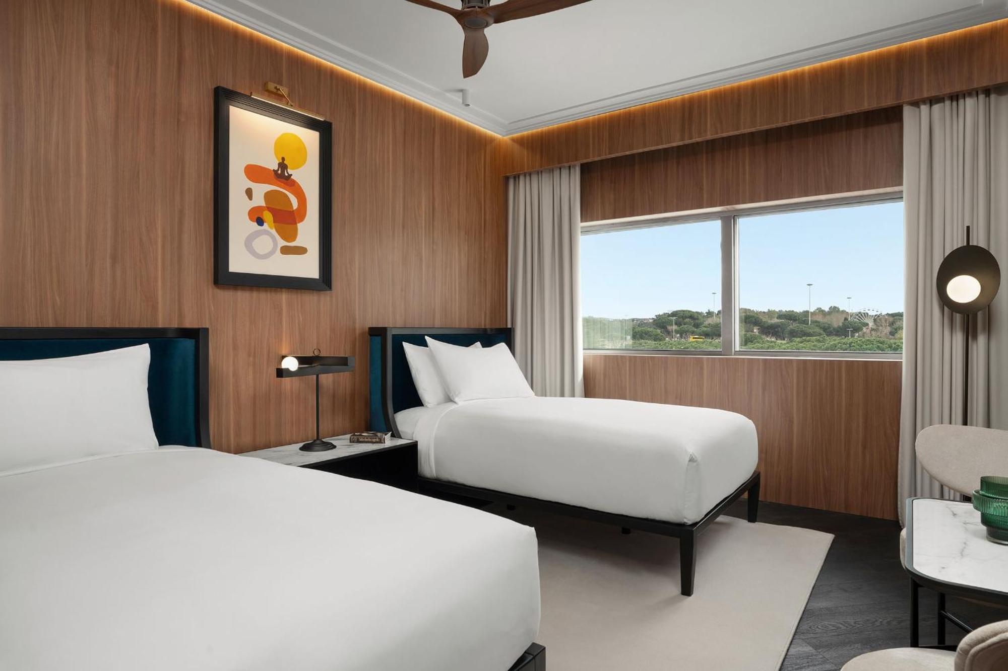 Sheraton Hotel&conference Center 4*
