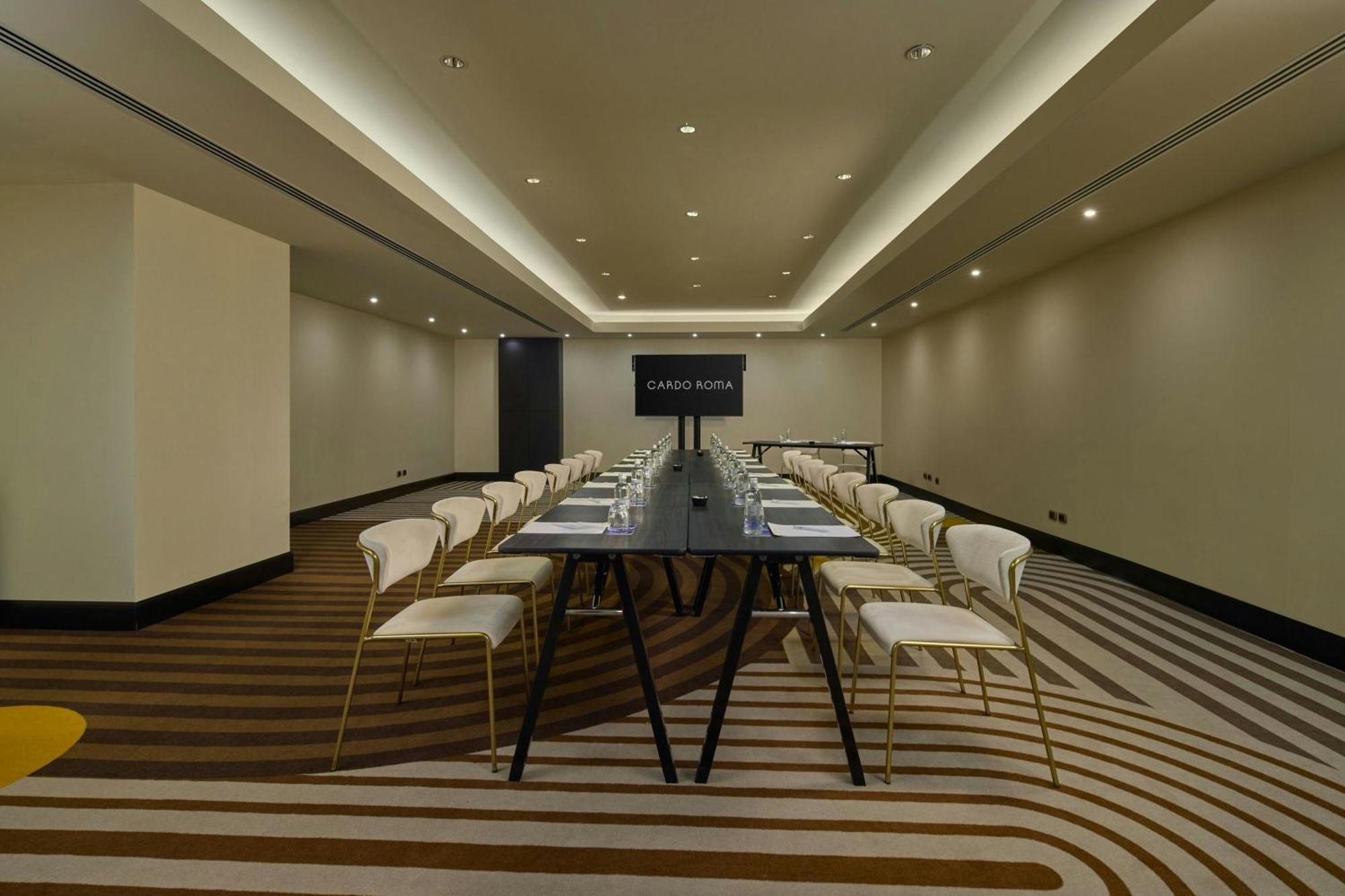 Sheraton Hotel&conference Center 4*